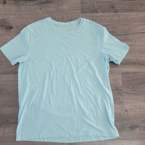Men's basic tee size L